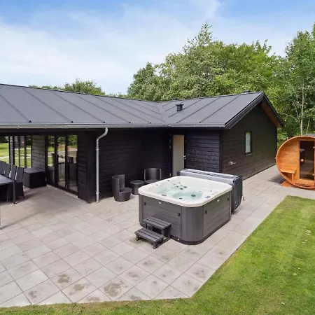 Robert - 30km From The Sea In Western Jutland By Interhome