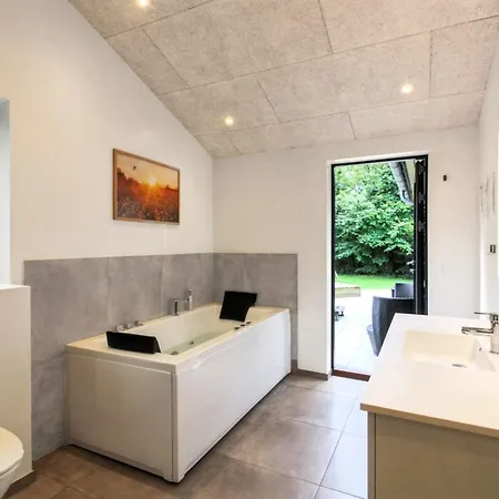 Robert - 30km From The Sea By Interhome *
